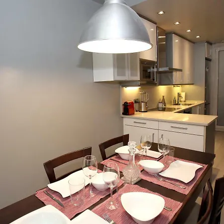 Apartment Urbieta *