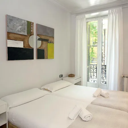 Apartment Urbieta *